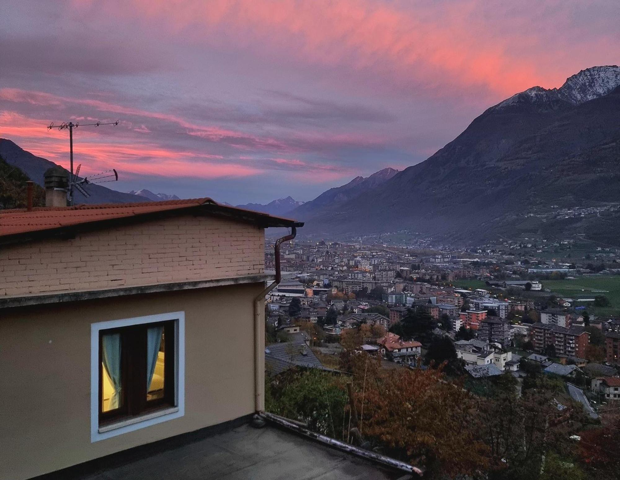 Casa Le Vignole - Aosta Villa Exterior photo