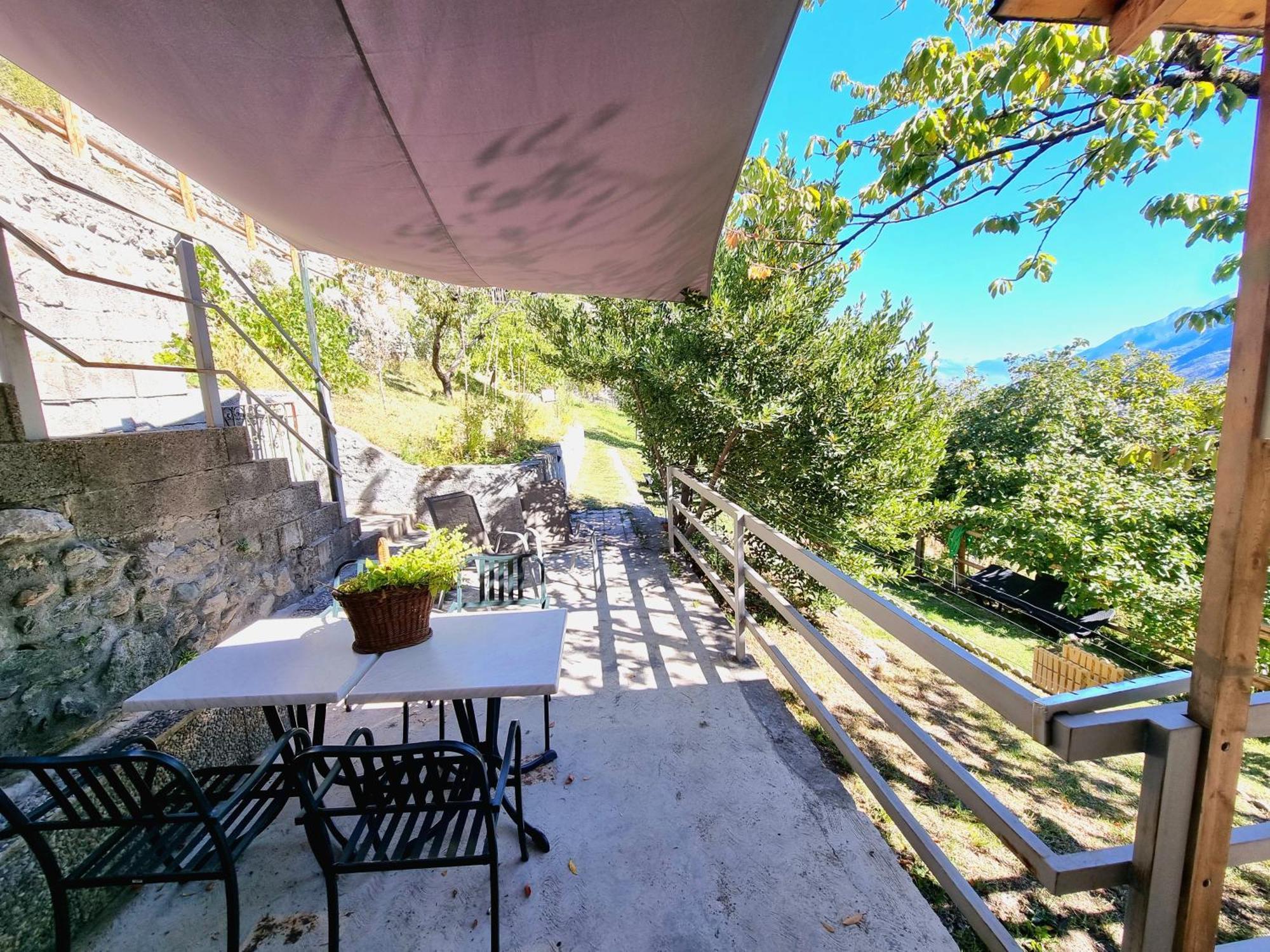 Casa Le Vignole - Aosta Villa Exterior photo